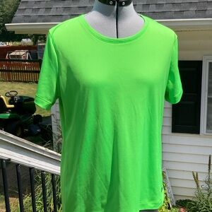 Under Armour HeatGear Neon Green Tee | Women’s Large | Semi-Fitted